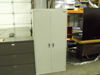 Lockers/Wardrobe units Steelcase 2 dr storage locker