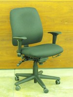 Executive/Task Chair All Steel Sensible chair